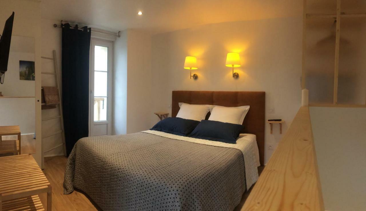 Bed and Breakfast Au Coeur De Nuits Esterno foto