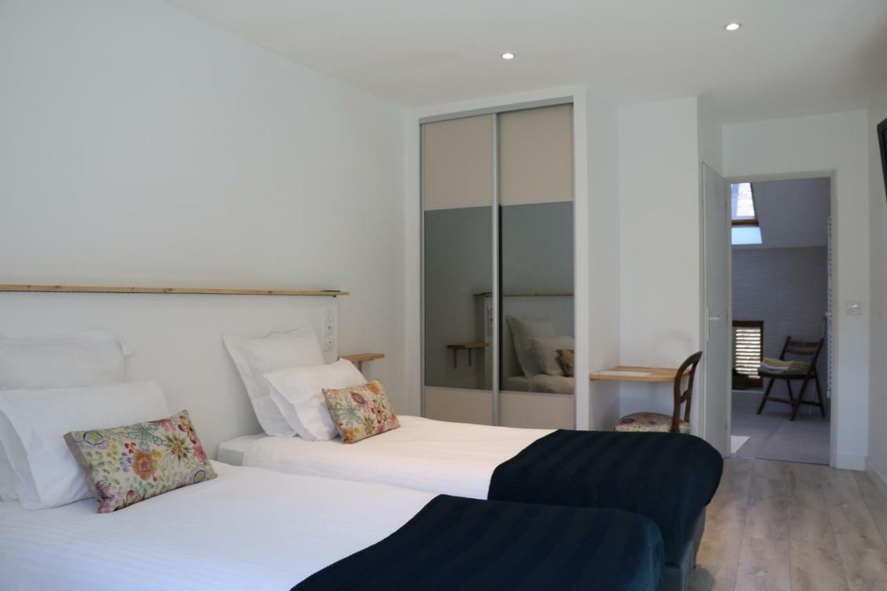 Bed and Breakfast Au Coeur De Nuits Esterno foto